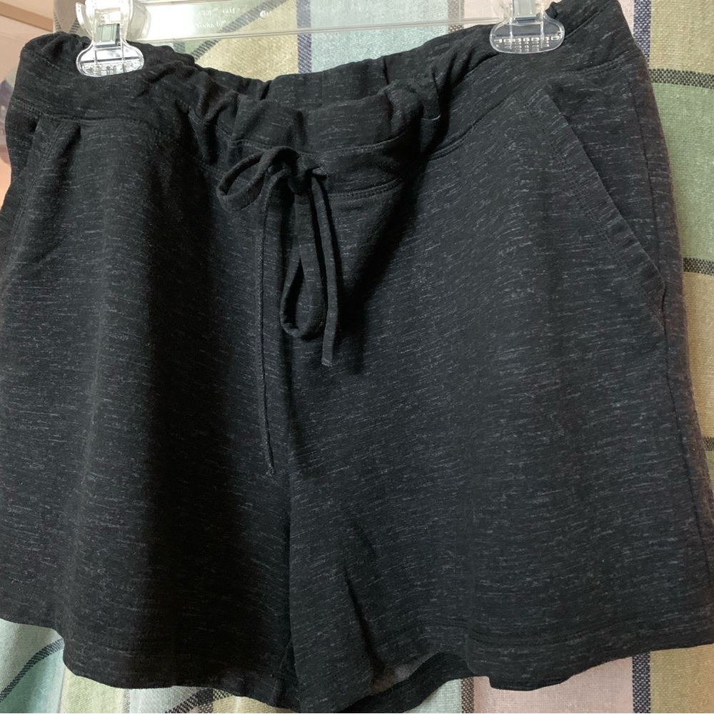 32 Degrees Black Speckled XXL Shorts